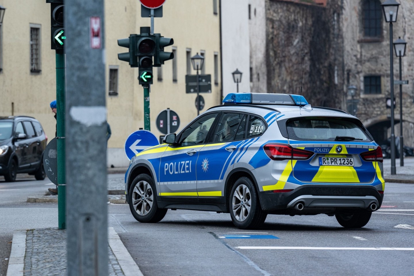 Ein in Regensburg entflohener Häftling ist Fahndern in Frankreich nahe der deutschen Grenze ins Netz gegangen.