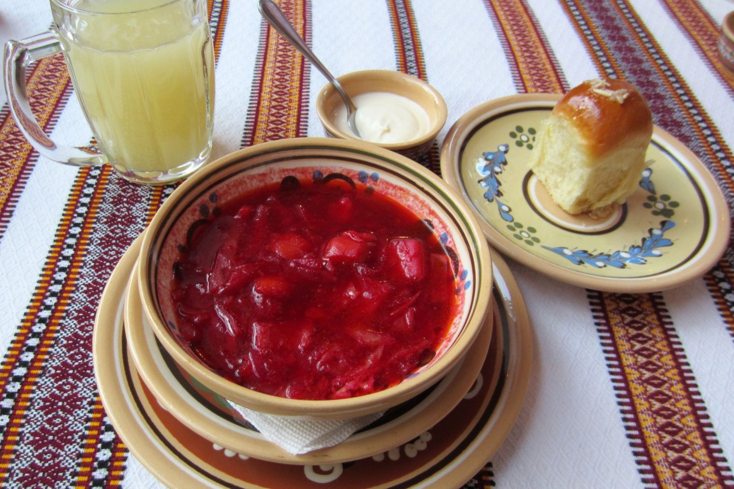 Wem gehört die Suppe? Roter Borschtsch ist zum Politikum geworden.