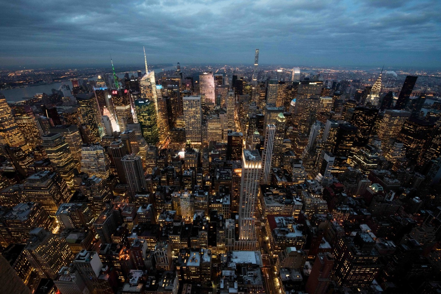 Die Skyline von Manhattan mit ihren vielen Bürotürmen. Ein ungewöhnlich starkes Erdbeben und mehrere Nachbeben hatten erschüttert.