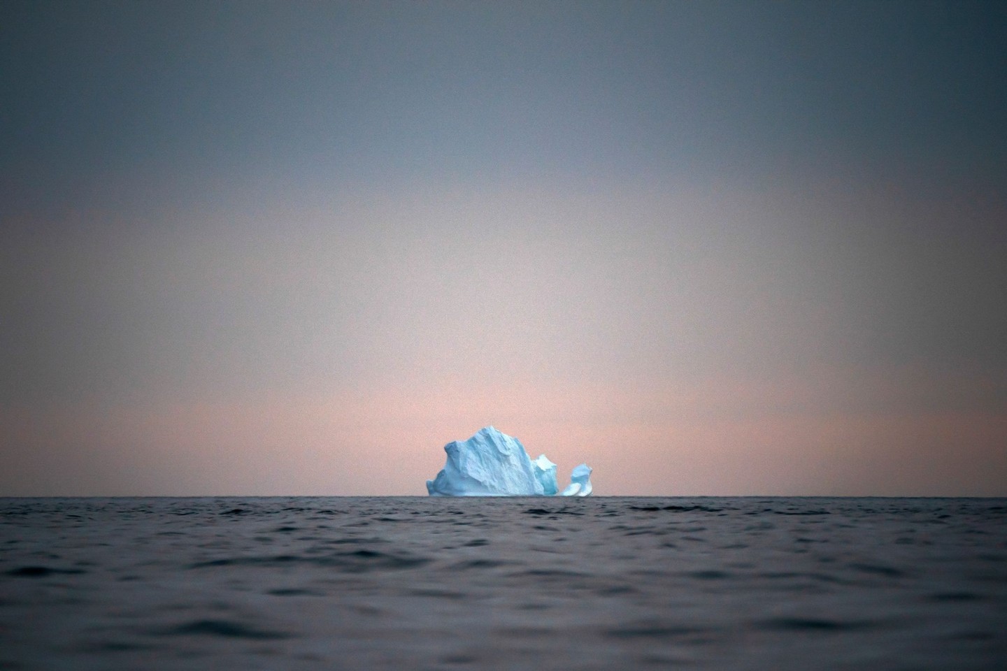 Die Wissenschaft erwartet in den kommenden Jahrzehnten weitere Verluste bie der globalen Eisbedeckung - verbunden mit der Gefahr von Wasserknappheit und bilateralen Konflikten.