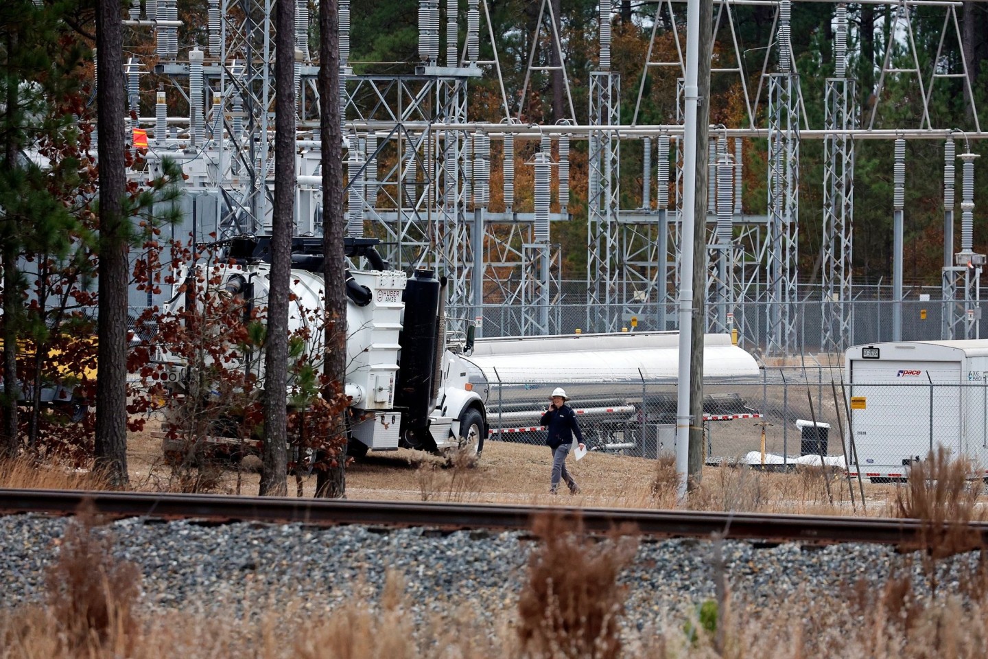 Ein Angriff auf kritische Infrastruktur hat im US-Bundesstaat North Carolina zu einem Stromausfall geführt.