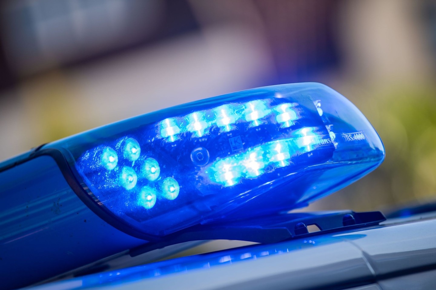 Spezialkräfte der Polizei haben in Stuttgart einen 26-Jährigen nach Hinweisen aus einer Klinik festgenommen. (Symbolbild)