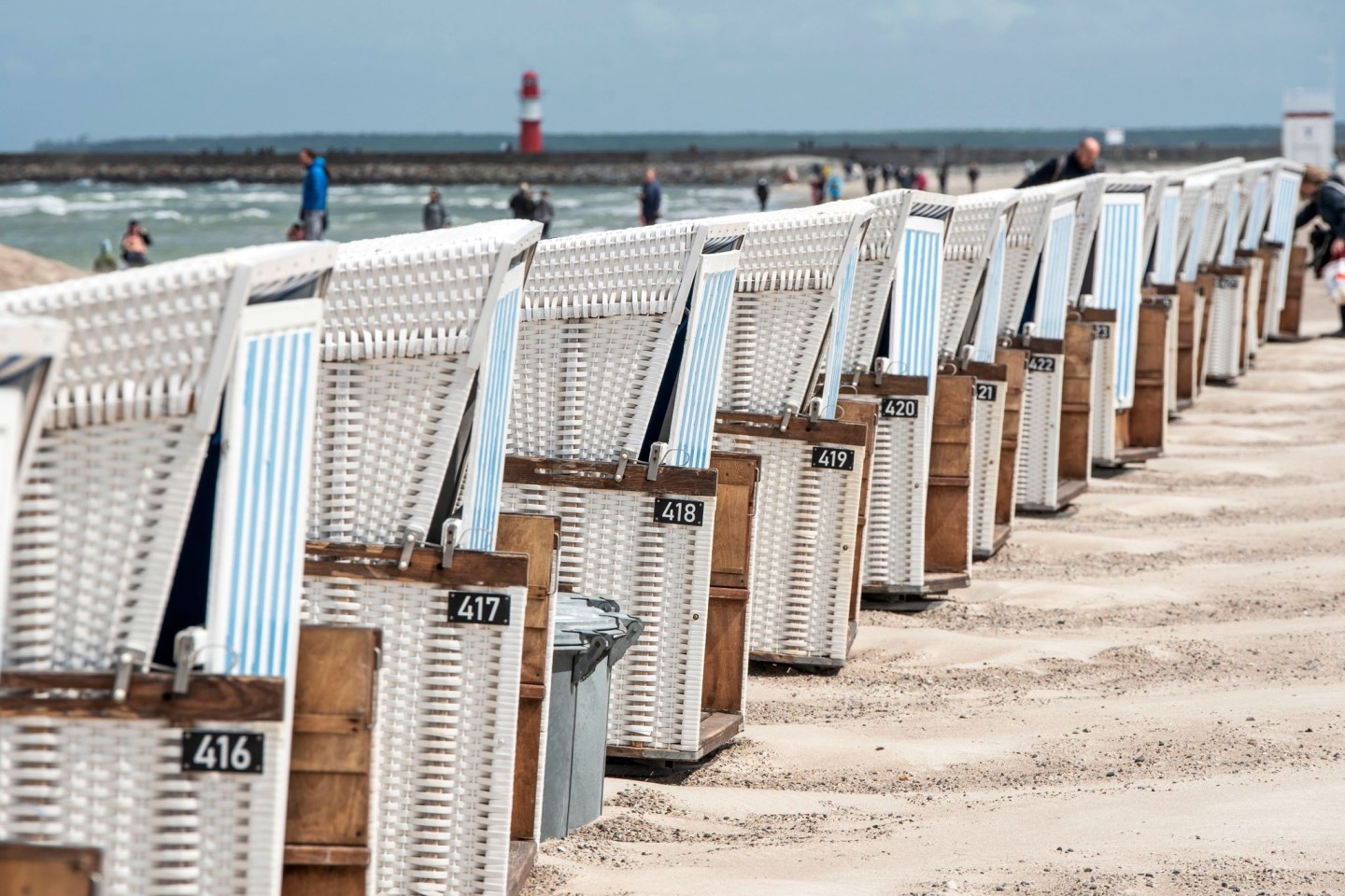 Die Ostseebäder in Mecklenburg-Vorpommern sind trotz der Erhöhungen über das lange Wochenende gut gebucht.