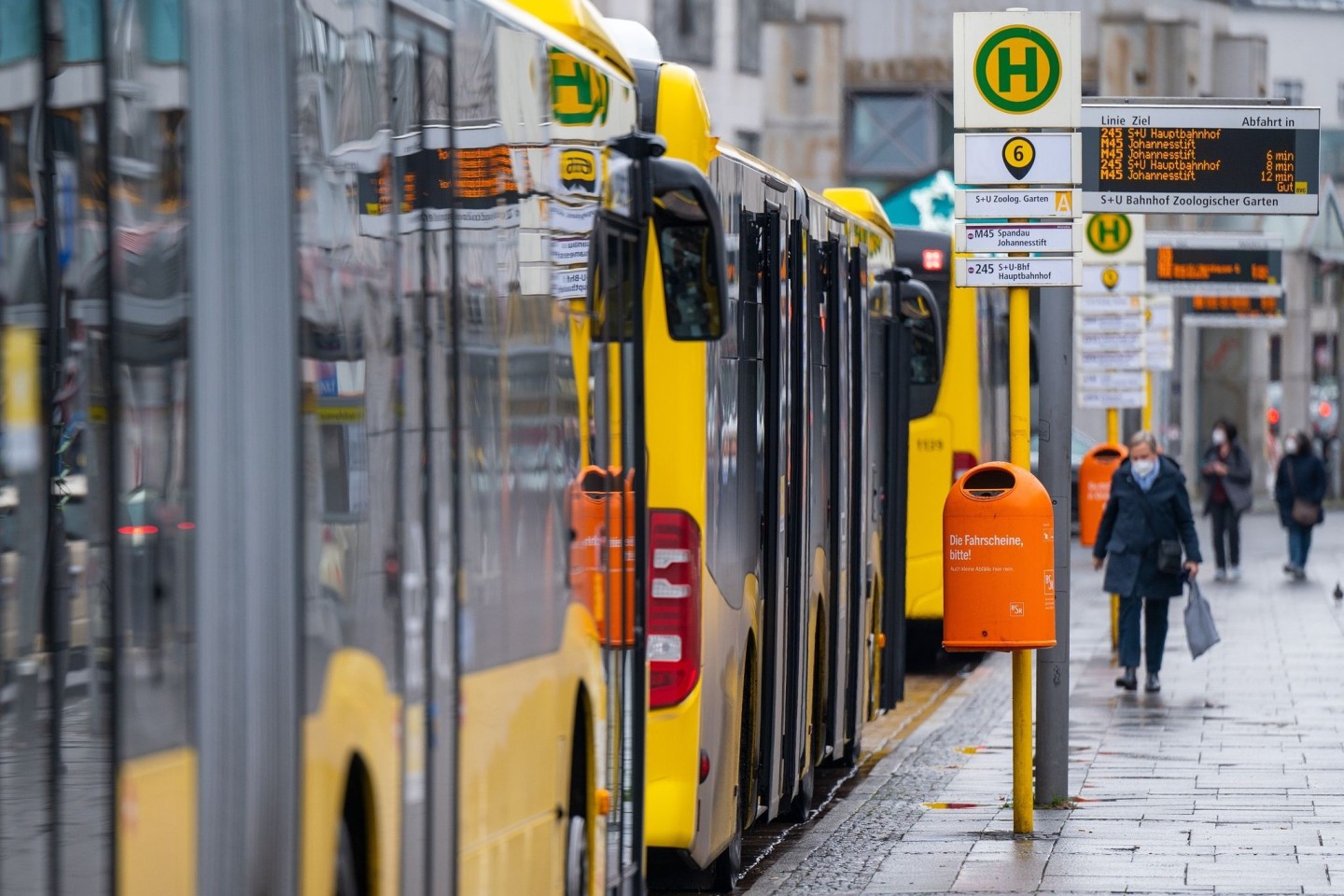 Busse der Berliner Verkehrsbetriebe (Symbolbild).