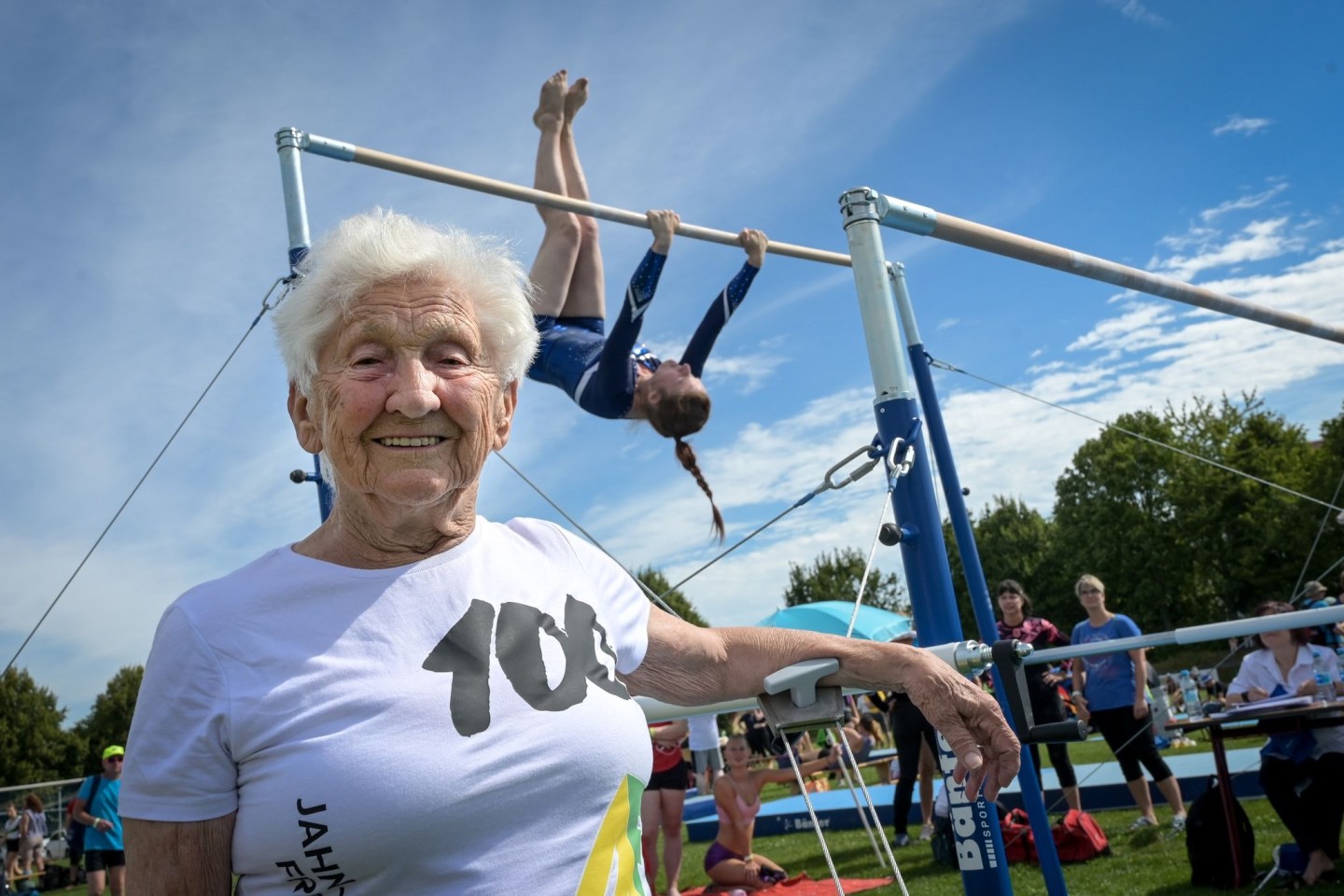 Turnfest mit 98 Jahren. Johanna Quaas' Lebensmotto lautet: immer in Bewegung bleiben. (Archivbild)