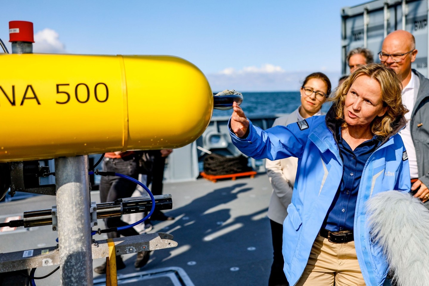 «Rund 1,6 Millionen Tonnen verrostende Munitionsaltlasten in Nordsee und Ostsee bedeuten eine zunehmende Gefahr für Mensch und Umwelt», sagt Bundesumweltministerin Steffi Lemke.