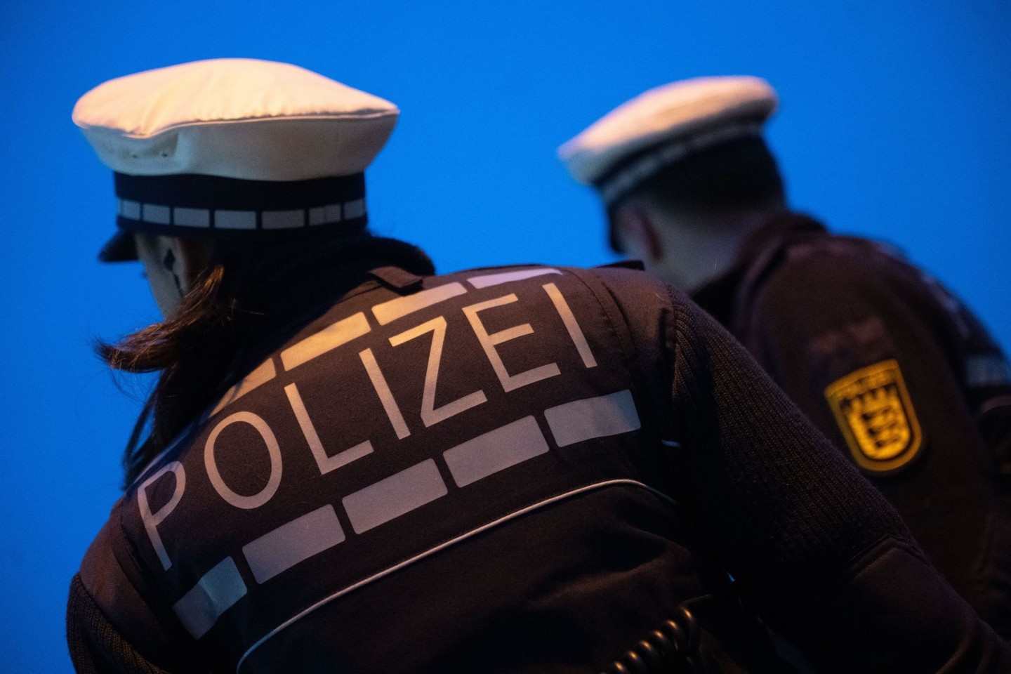 Ein 22-Jähriger soll eine 18-jährige Berlinerin in den Schwarzwald entführt haben - die Ermittlungen laufen.