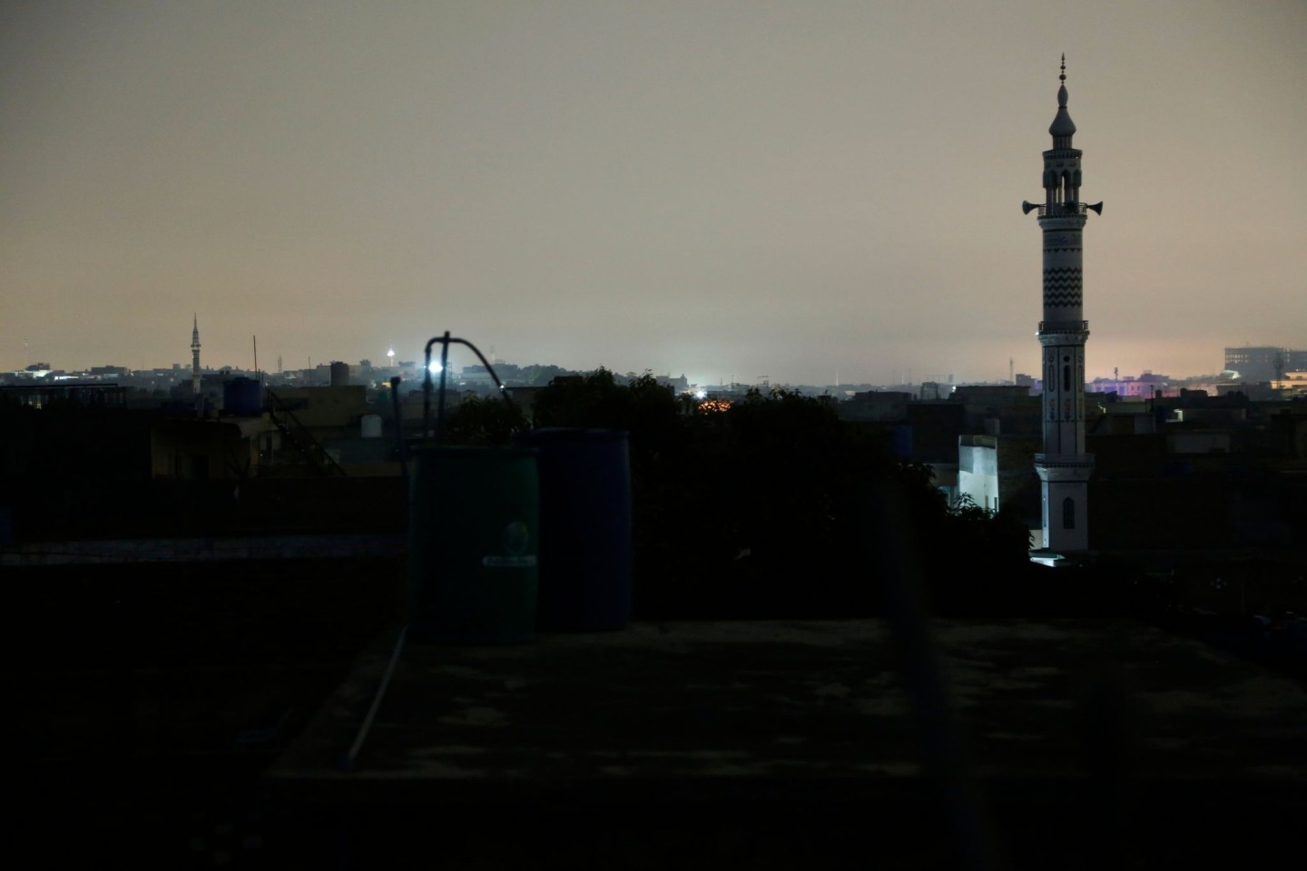 Zappenduster: Blick auf die Stadt in der pakistanischen Provinz Punjab (Archivbild).