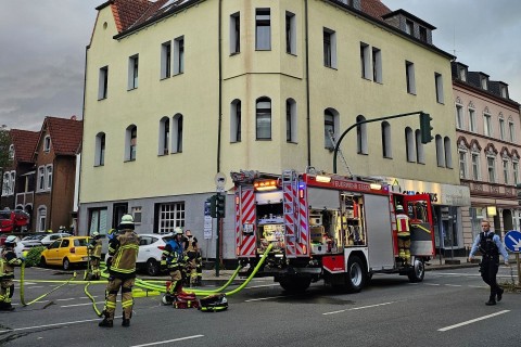 Rund 30 Verletzte bei Bränden in Essen - eine Festnahme