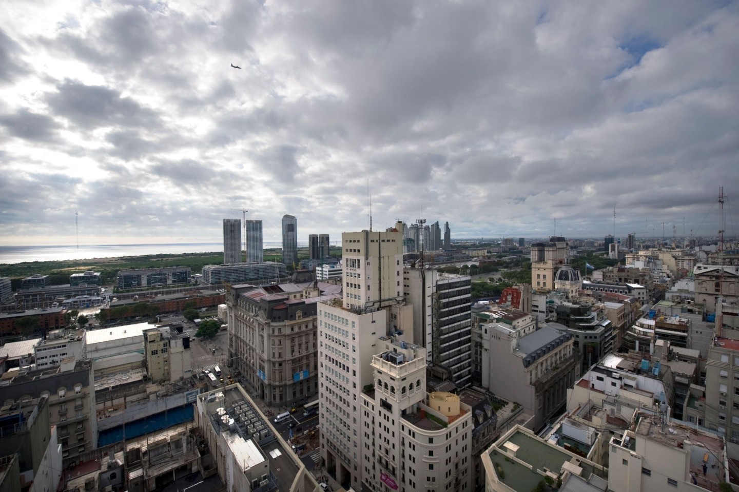 Blick über die Dächer von Buenos Aires: Tausende schwangere Russinnen reisen zur Entbindung nach Argentinien.