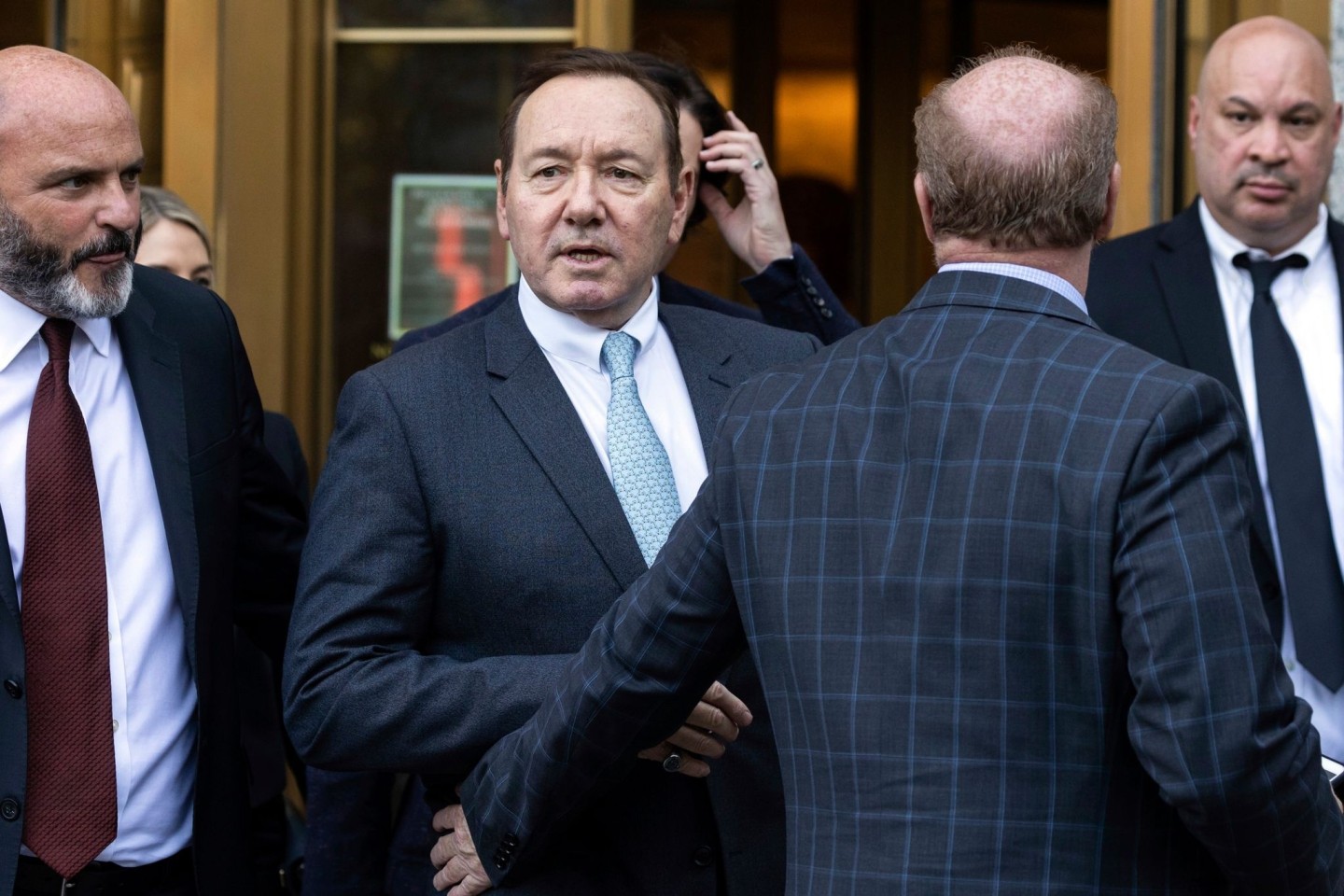 Kevin Spacey verlässt das Gericht in New York.