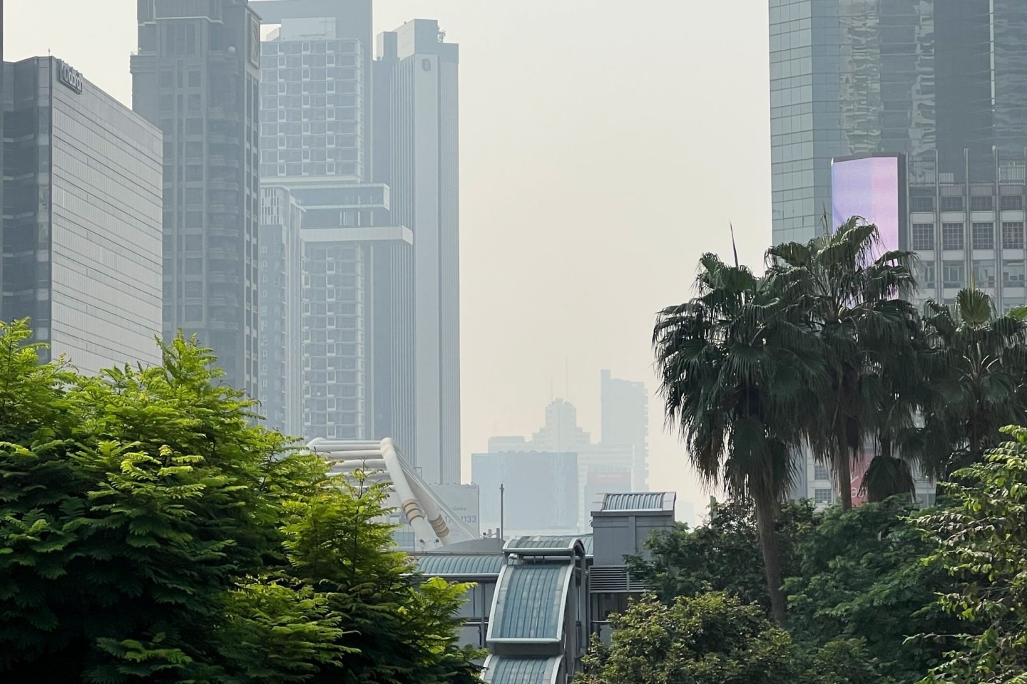 In Bangkok und anderen Teilen Thailands herrschen derzeit hohe Feinstaubwerte.