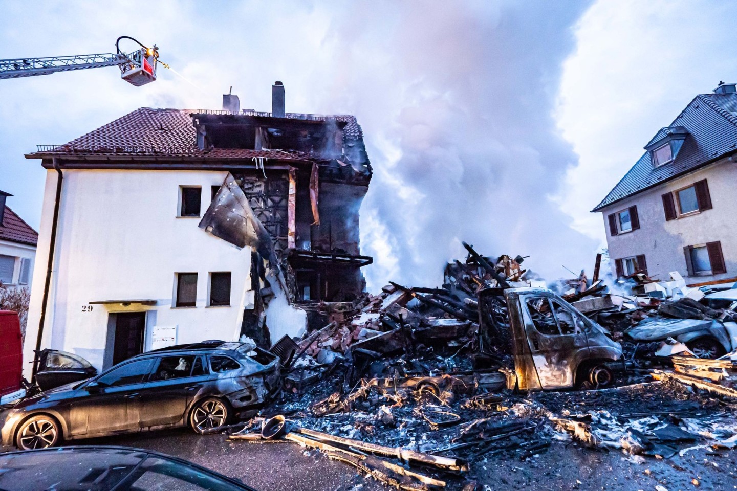 Nach der Explosion - ein Trümmerfeld.