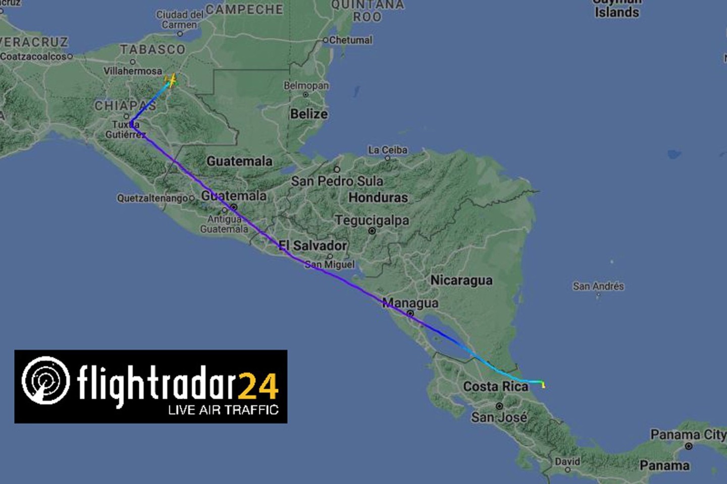 Ein Flugzeug mit fünf deutschen Passagieren ist verschwunden - es war auf dem Weg von Mexiko nach Puerto Limón an der Karibikküste von Costa Rica.